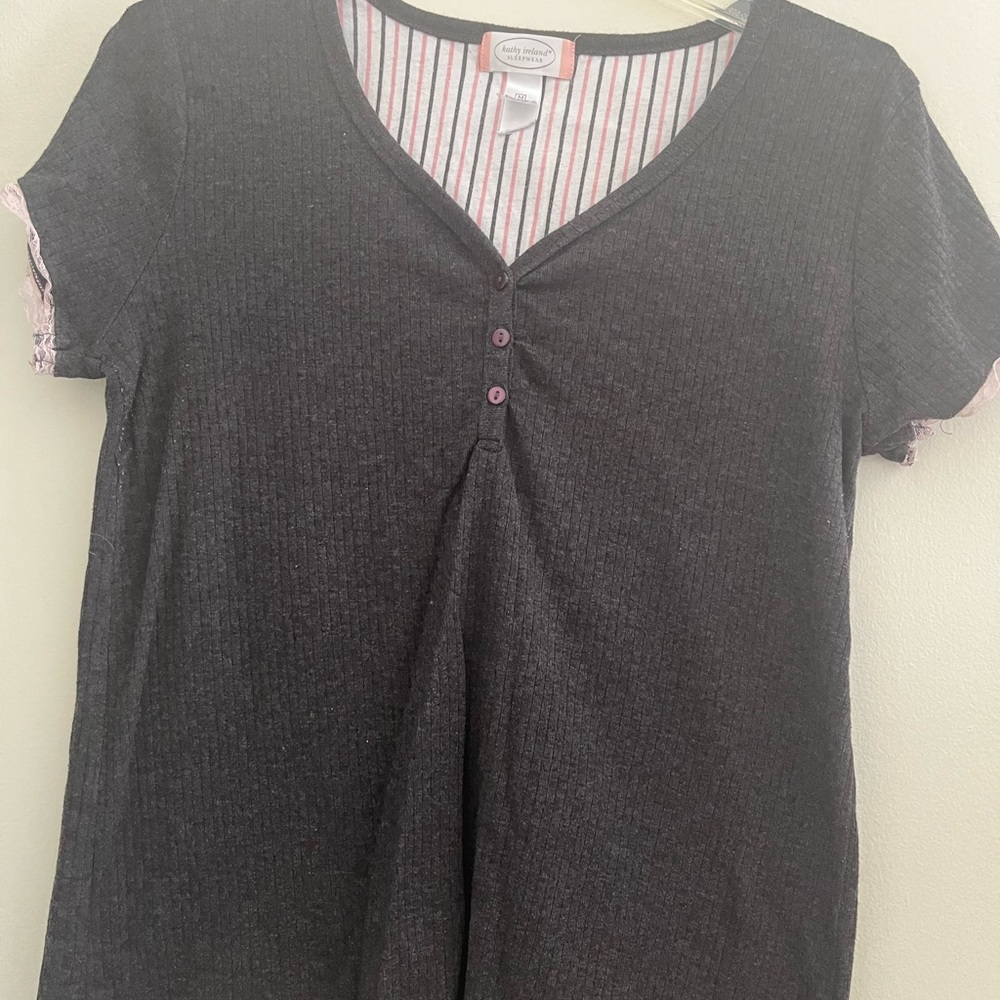 Kathy Ireland 2 Piece Pajama Set Size Medium-60% Cotton, 40% Polyester